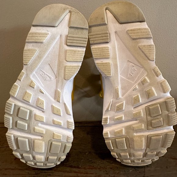 Nike Air Huarache Run Tour Yellow (Y6) - Picture 7 of 9